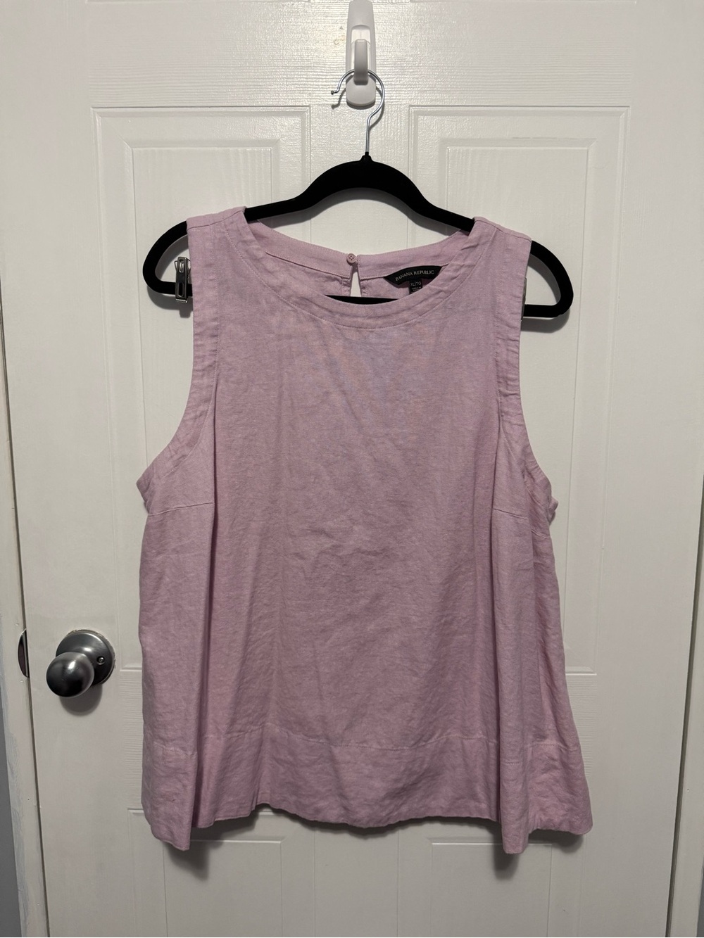 Women’s Banana Republic Linen Blend Shorts & Tank set pale pink